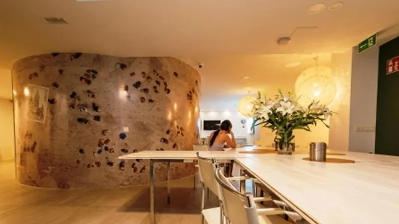 Globetrotter Hostel, By Albany-1